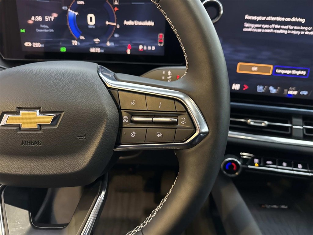 Used 2025 Chevrolet Equinox EV LT w/ Convenience Package II image 24