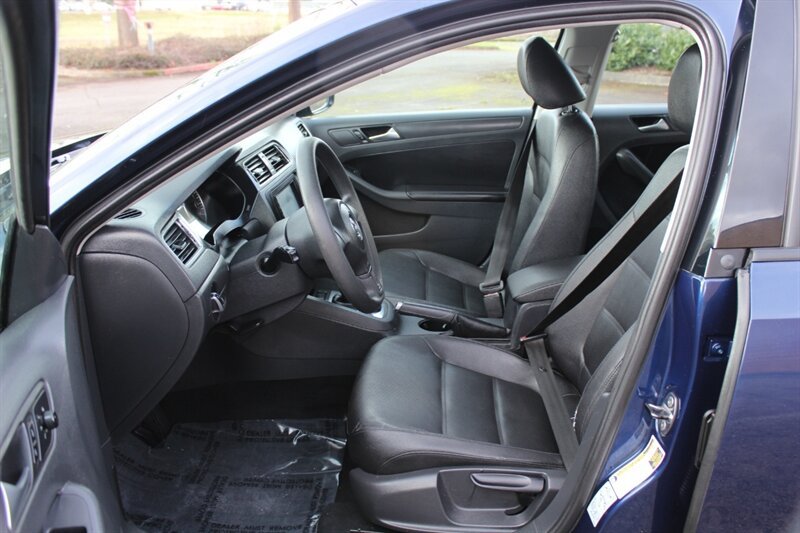 Used 2012 Volkswagen Jetta SE FWD image 10