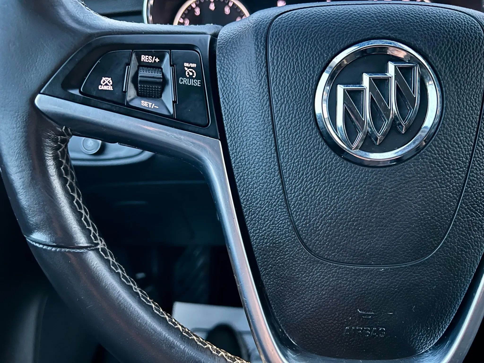 Used 2021 Buick Encore Preferred image 27