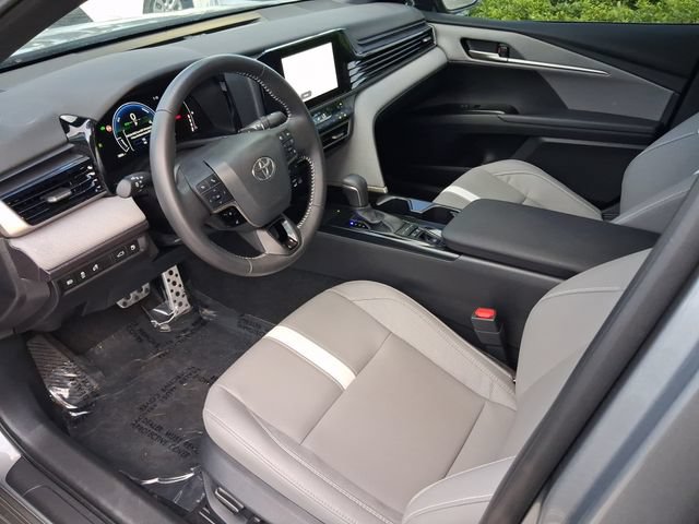 Used 2026 Toyota Camry SE FWD image 11