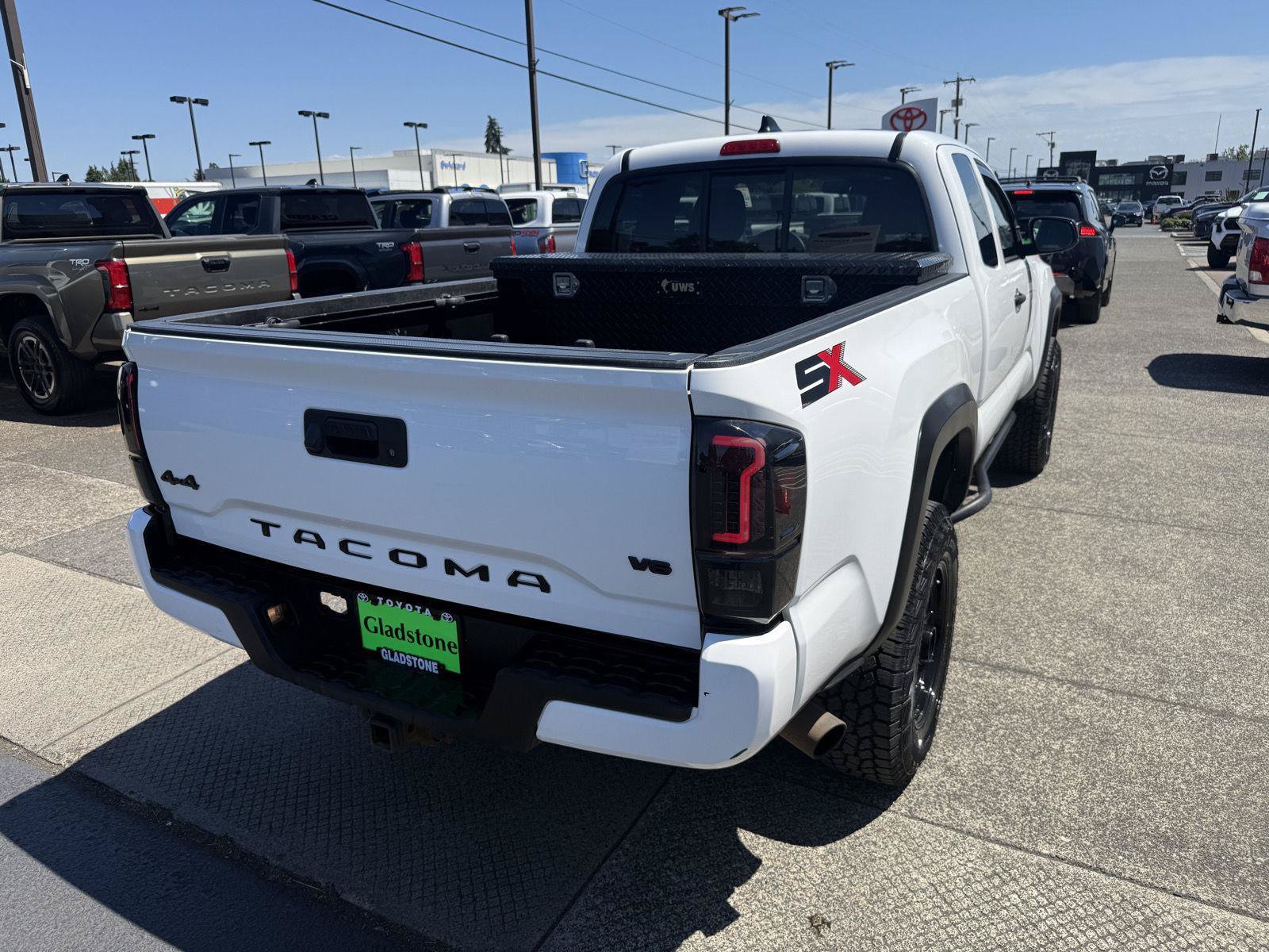Used 2020 Toyota Tacoma SR w/ SX Package AWD/4WD image 5