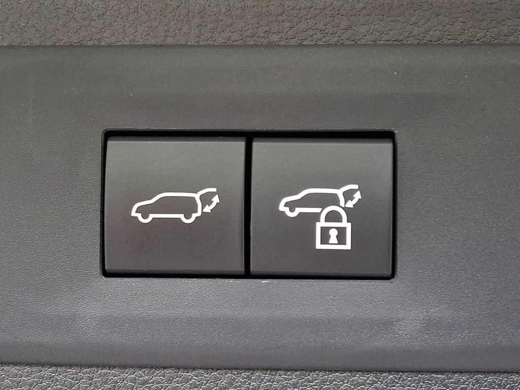Used 2025 Lexus TX 500h AWD image 30