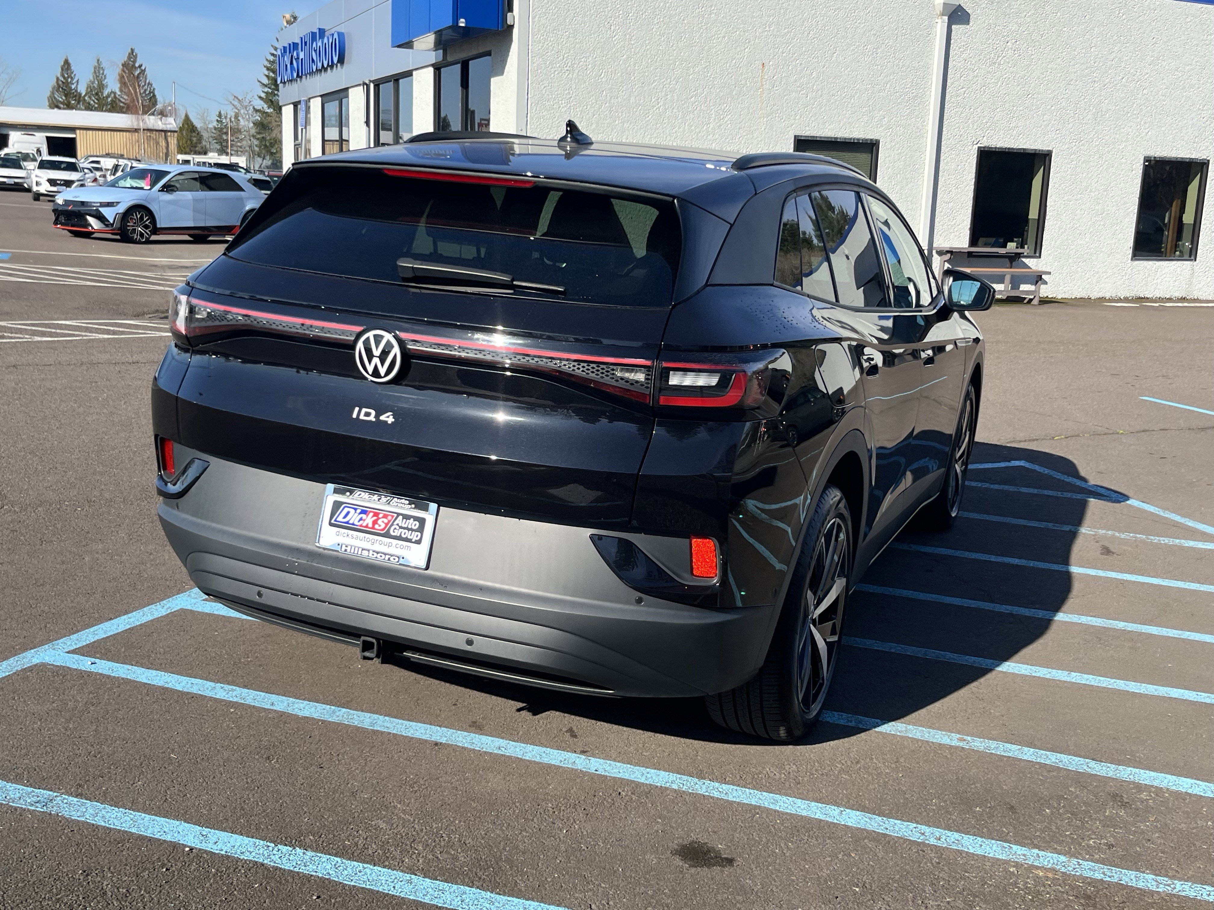 Used 2023 Volkswagen ID.4 Pro S image 5