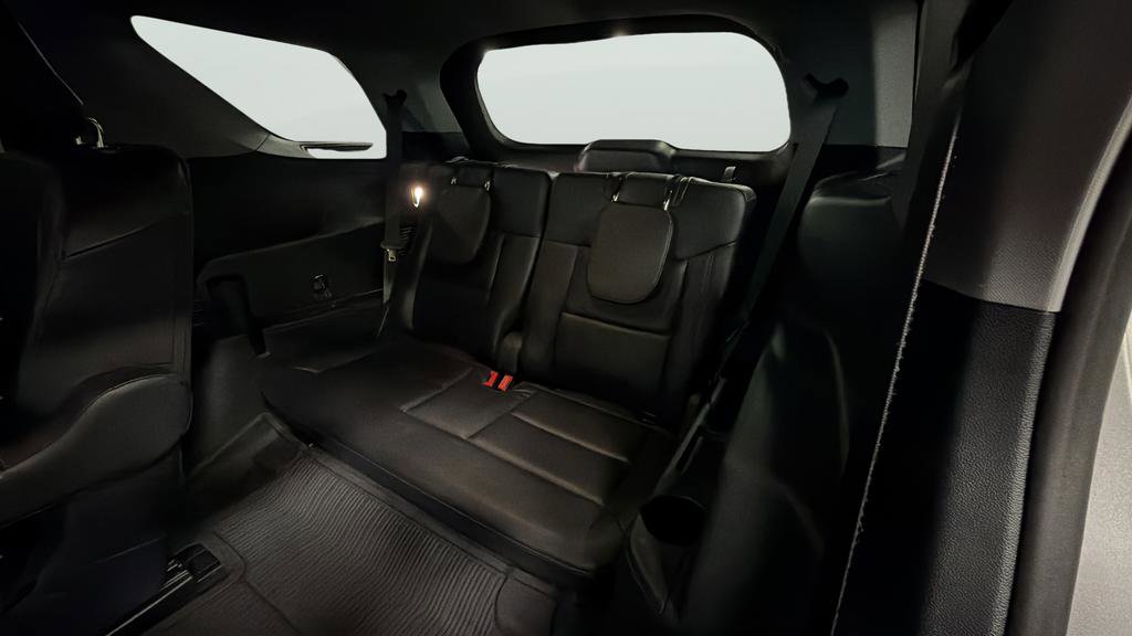 Used 2020 Ford Explorer XLT w/ Equipment Group 202A image 22