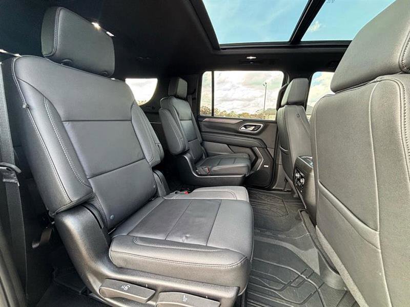 Used 2024 Chevrolet Suburban Z71 w/ Luxury Package image 46