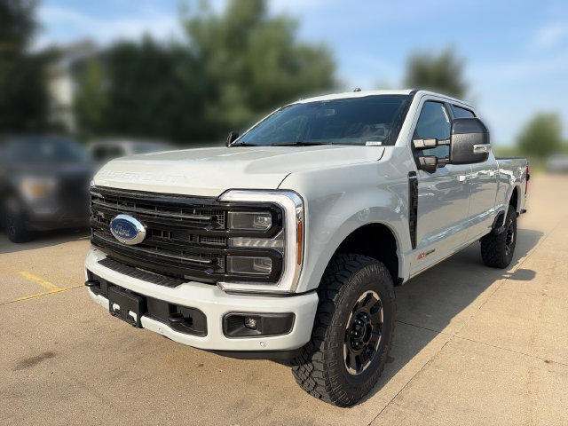 New 2026 Ford F350 Platinum w/ Tremor Off-Road Package AWD/4WD image 11