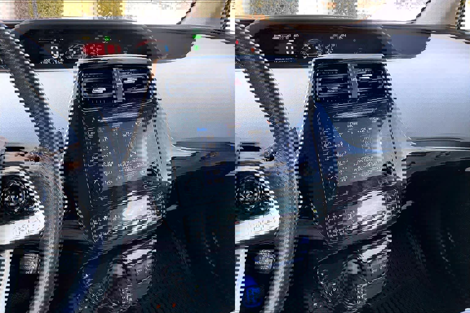 Used 2016 Toyota Prius Four image 8