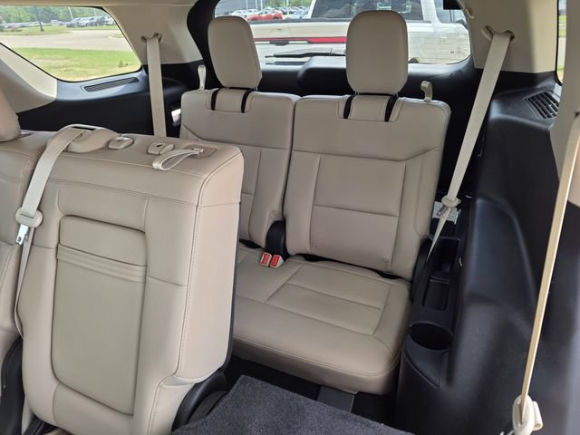 Certified 2020 Ford Explorer XLT w/ Equipment Group 202A AWD/4WD image 17