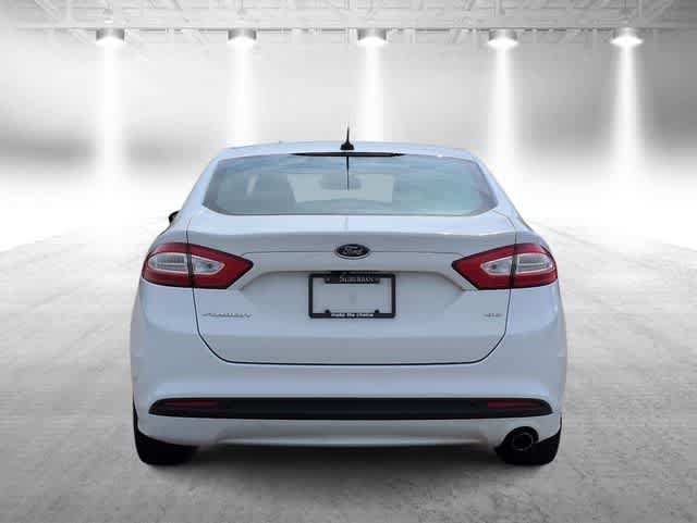 Used 2015 Ford Fusion SE FWD image 7