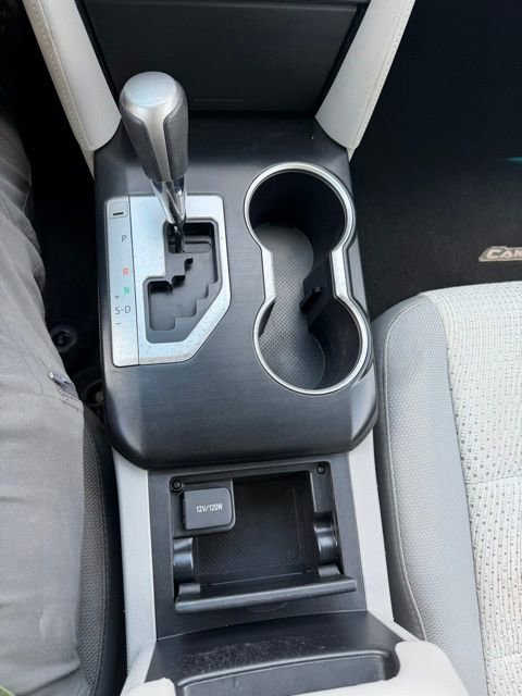 Used 2014 Toyota Camry LE FWD image 19