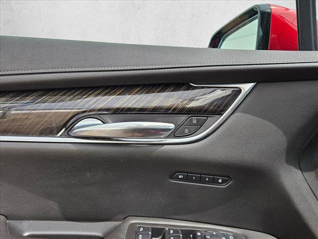 Used 2021 Cadillac XT6 Premium Luxury FWD image 25
