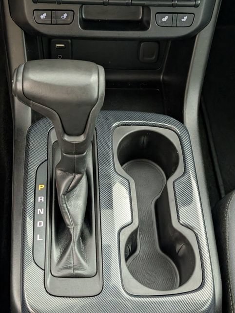 Used 2018 Chevrolet Colorado Z71 AWD/4WD image 22