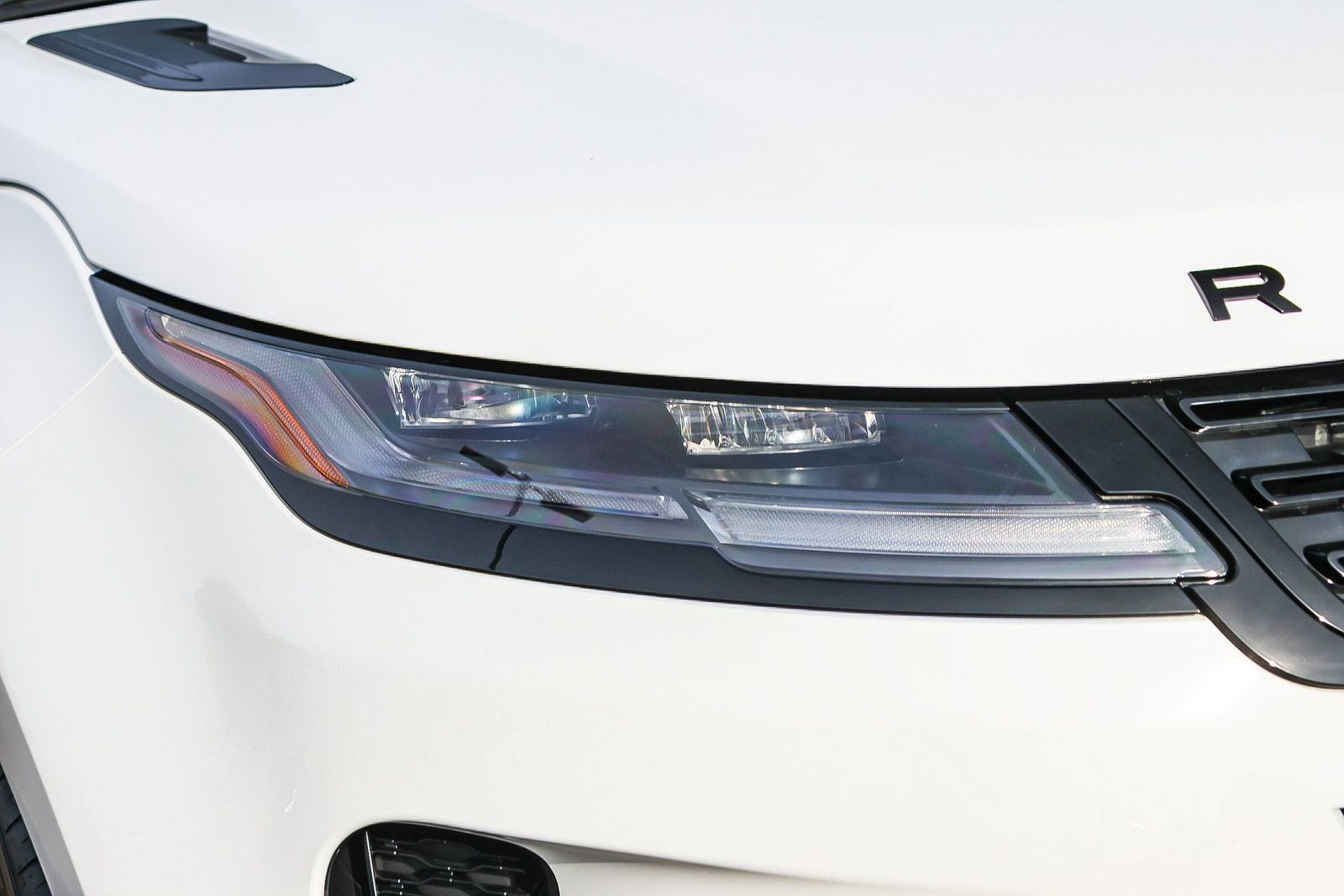 New 2026 Land Rover Range Rover Evoque Dynamic SE image 15