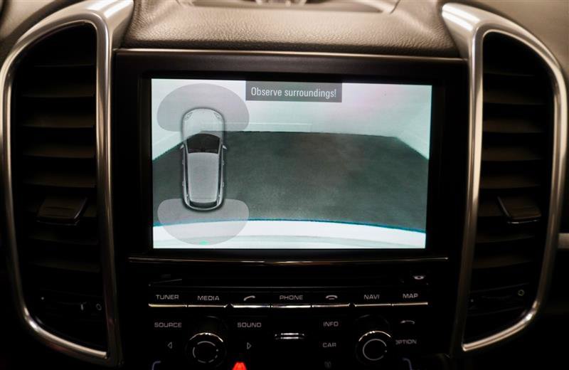 Used 2013 Porsche Cayenne S AWD/4WD image 17