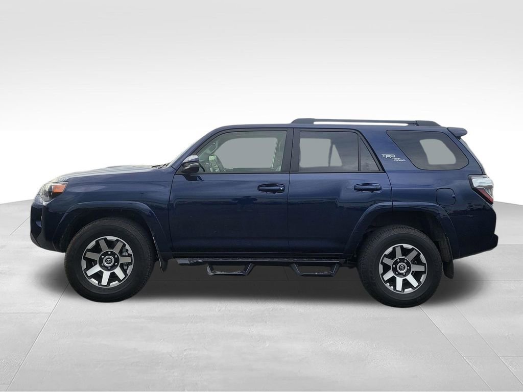 Certified 2023 Toyota 4Runner TRD Off-Road Premium w/ Moonroof Package AWD/4WD image 2