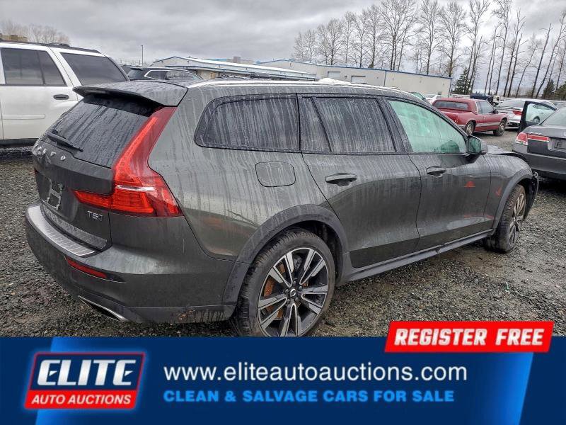 Used 2021 Volvo V60 T5 Cross Country w/ Advanced Package image 6