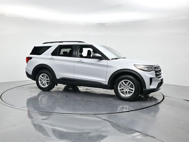 Used 2026 Ford Explorer Active image 3