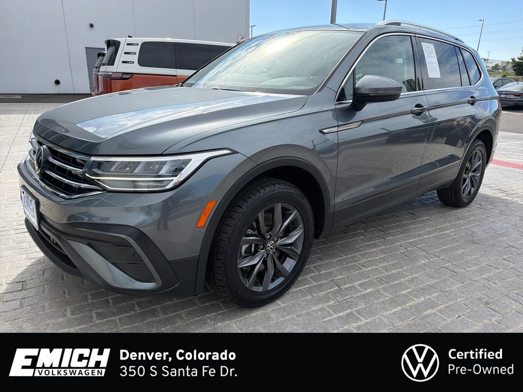 Used 2022 Volkswagen Tiguan SE AWD/4WD image 1