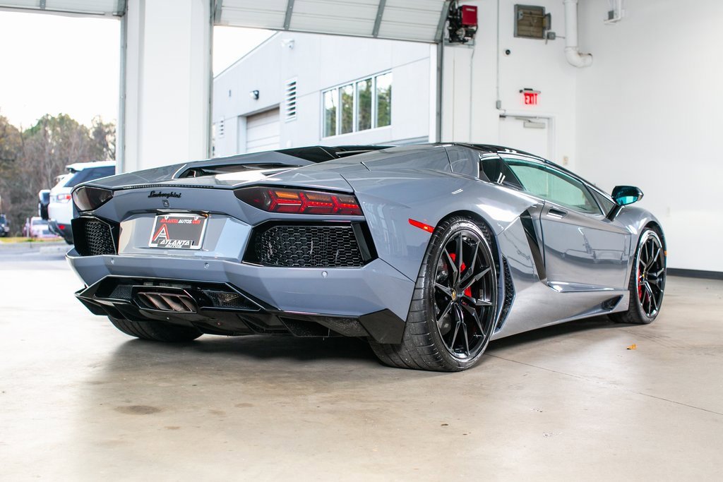 Used 2013 Lamborghini Aventador LP 700-4 image 8