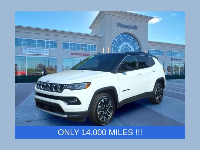 Used 2023 Jeep Compass Limited AWD/4WD image 1