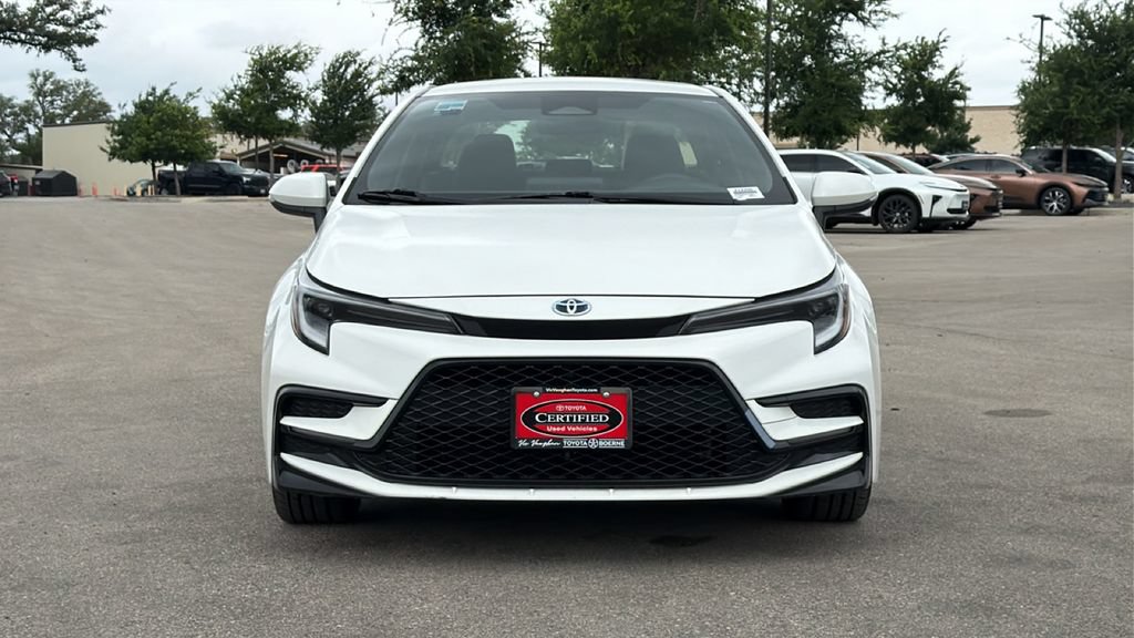 Certified 2025 Toyota Corolla SE FWD image 2