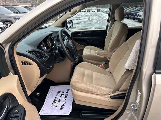 Used 2015 Dodge Grand Caravan SE w/ Quick Order Package 29E SE image 9