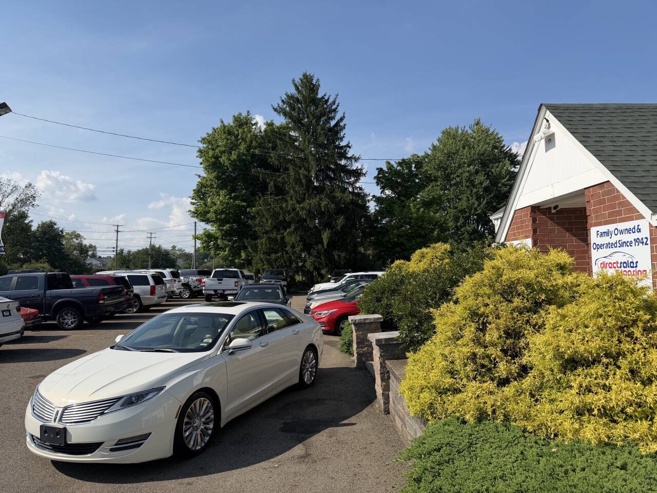 Used 2013 Lincoln MKZ AWD image 1