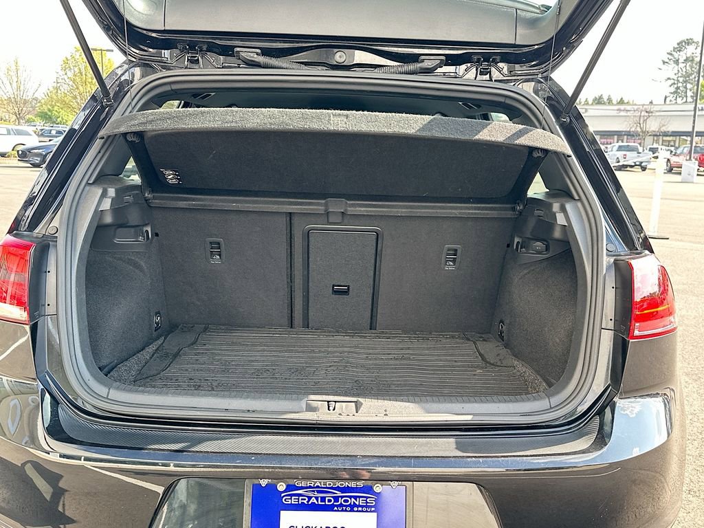 Used 2017 Volkswagen GTI S image 16