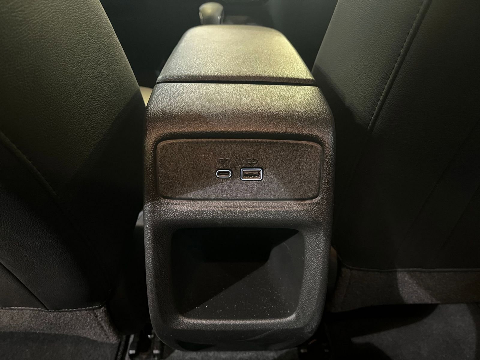 Used 2025 Chevrolet Trax LT w/ LT Convenience Package image 23