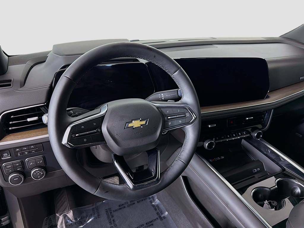 Used 2025 Chevrolet Tahoe High Country AWD/4WD image 22