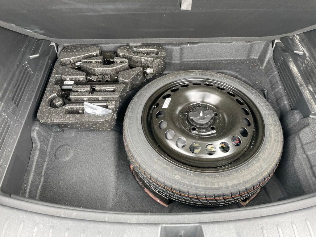 Used 2025 Chevrolet TrailBlazer LT AWD/4WD image 32