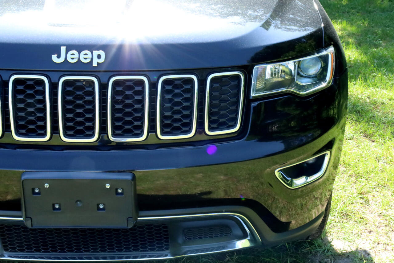 Used 2021 Jeep Grand Cherokee Limited image 25