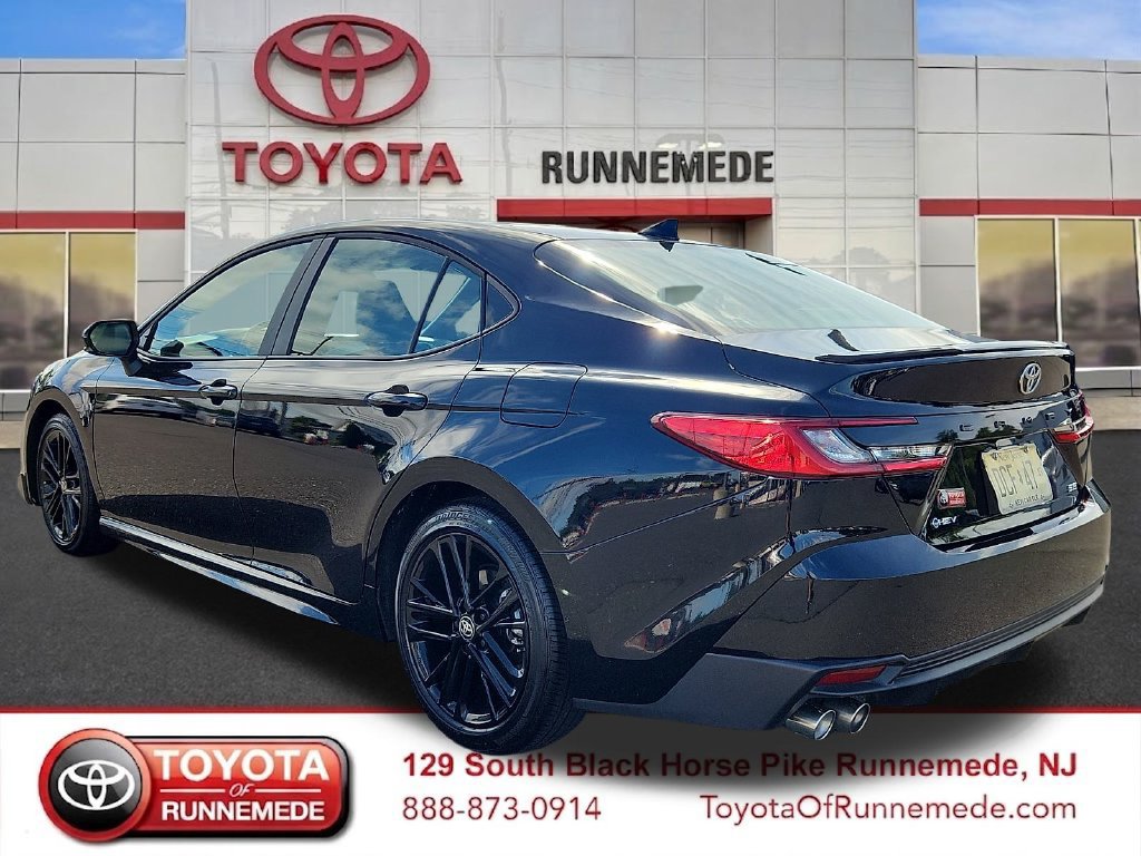 Certified 2026 Toyota Camry SE FWD image 4