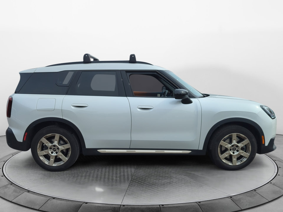 Certified 2025 MINI Cooper Countryman S image 8