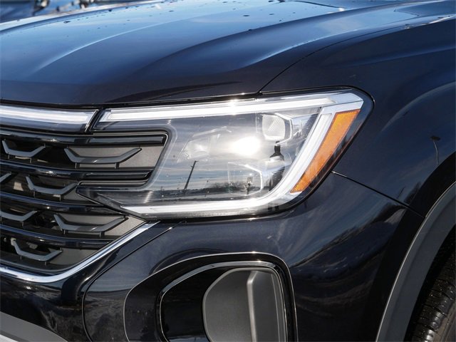 Certified 2024 Volkswagen Atlas Cross Sport SE image 10