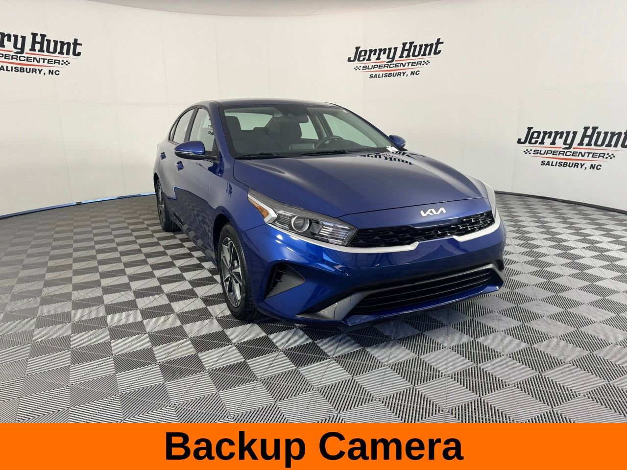 Used 2023 Kia Forte LXS w/ LXS Technology Package image 6