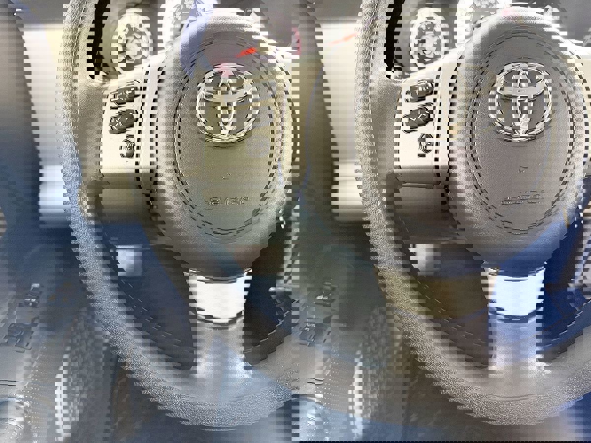 Used 2013 Toyota FJ Cruiser 4WD image 45