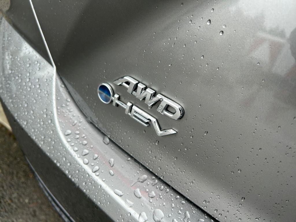Used 2025 Toyota Camry XLE AWD/4WD image 33