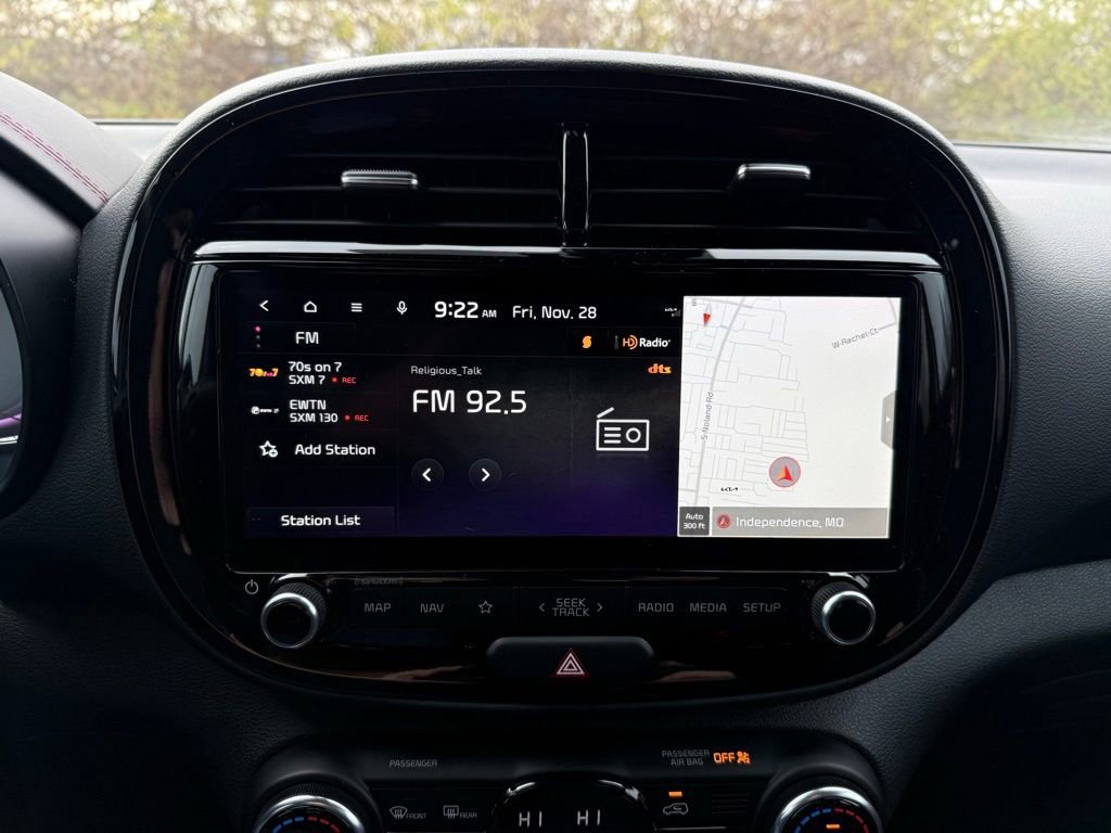 Certified 2024 Kia Soul GT-Line image 33