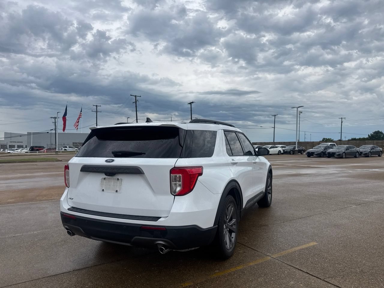Used 2021 Ford Explorer XLT w/ Equipment Group 202A RWD image 20