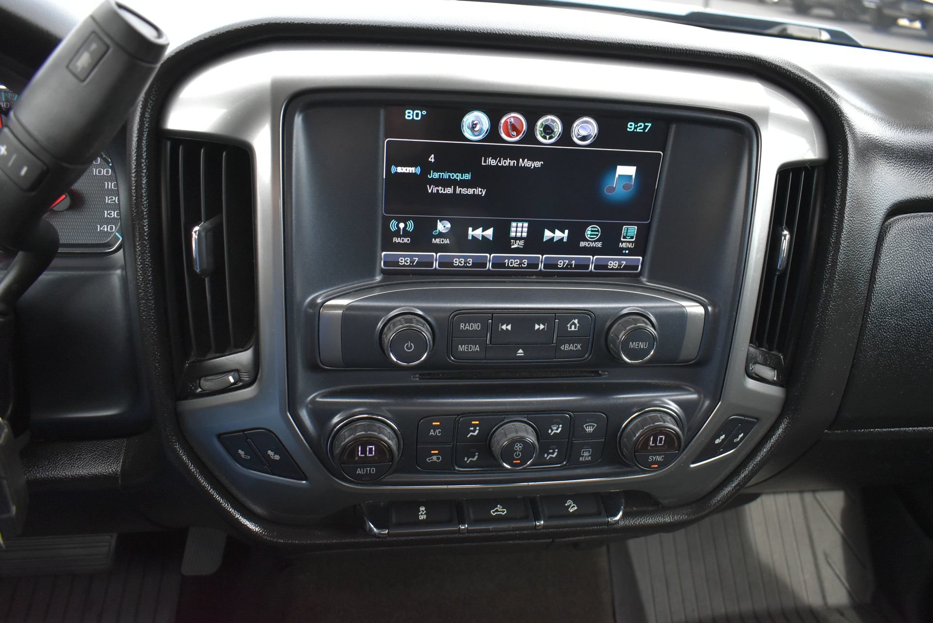 Used 2018 Chevrolet Silverado 1500 LT w/ All Star Edition AWD/4WD image 28