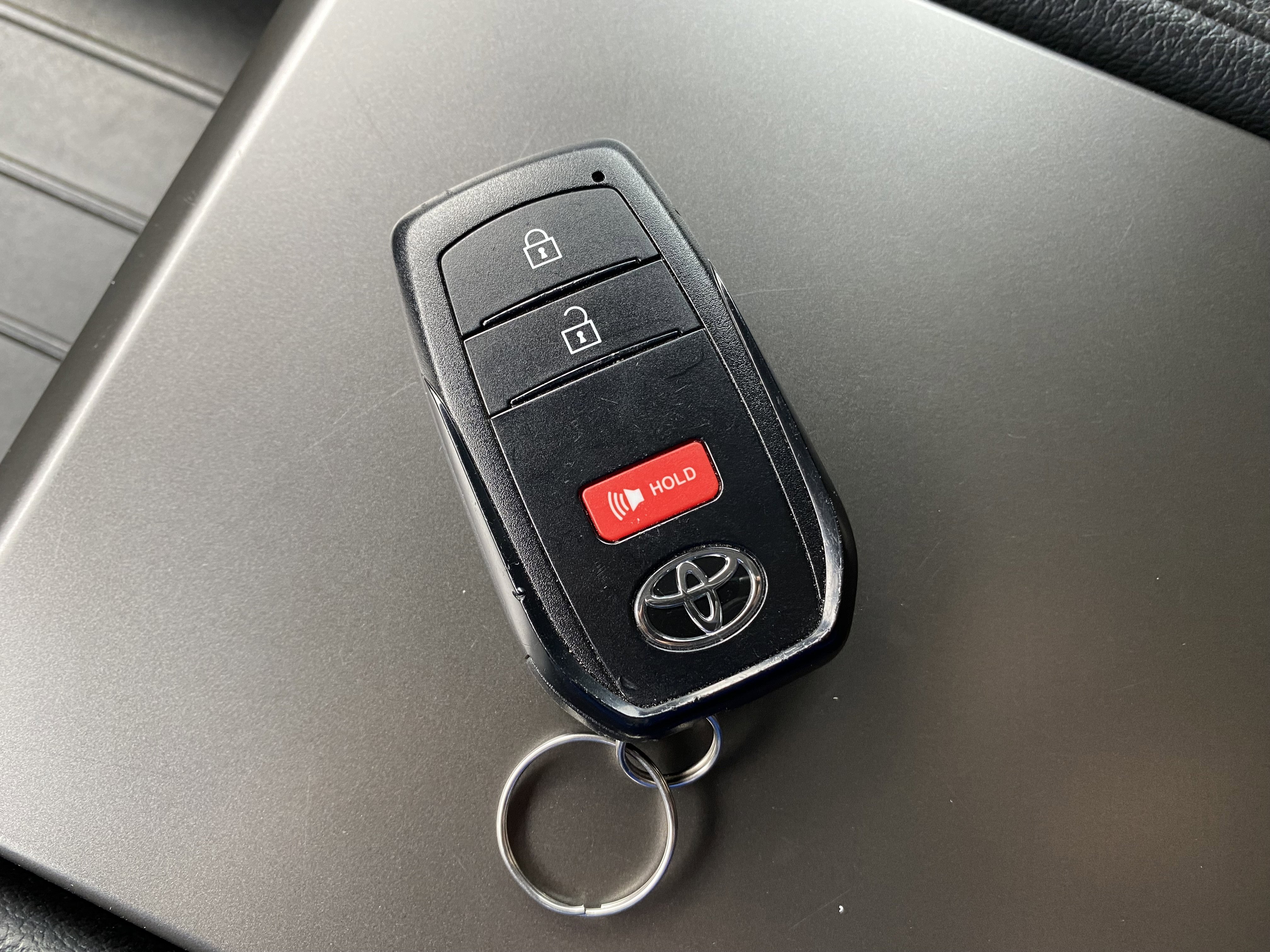 Used 2024 Toyota Sequoia SR5 w/ SR5 Premium Package AWD/4WD image 39