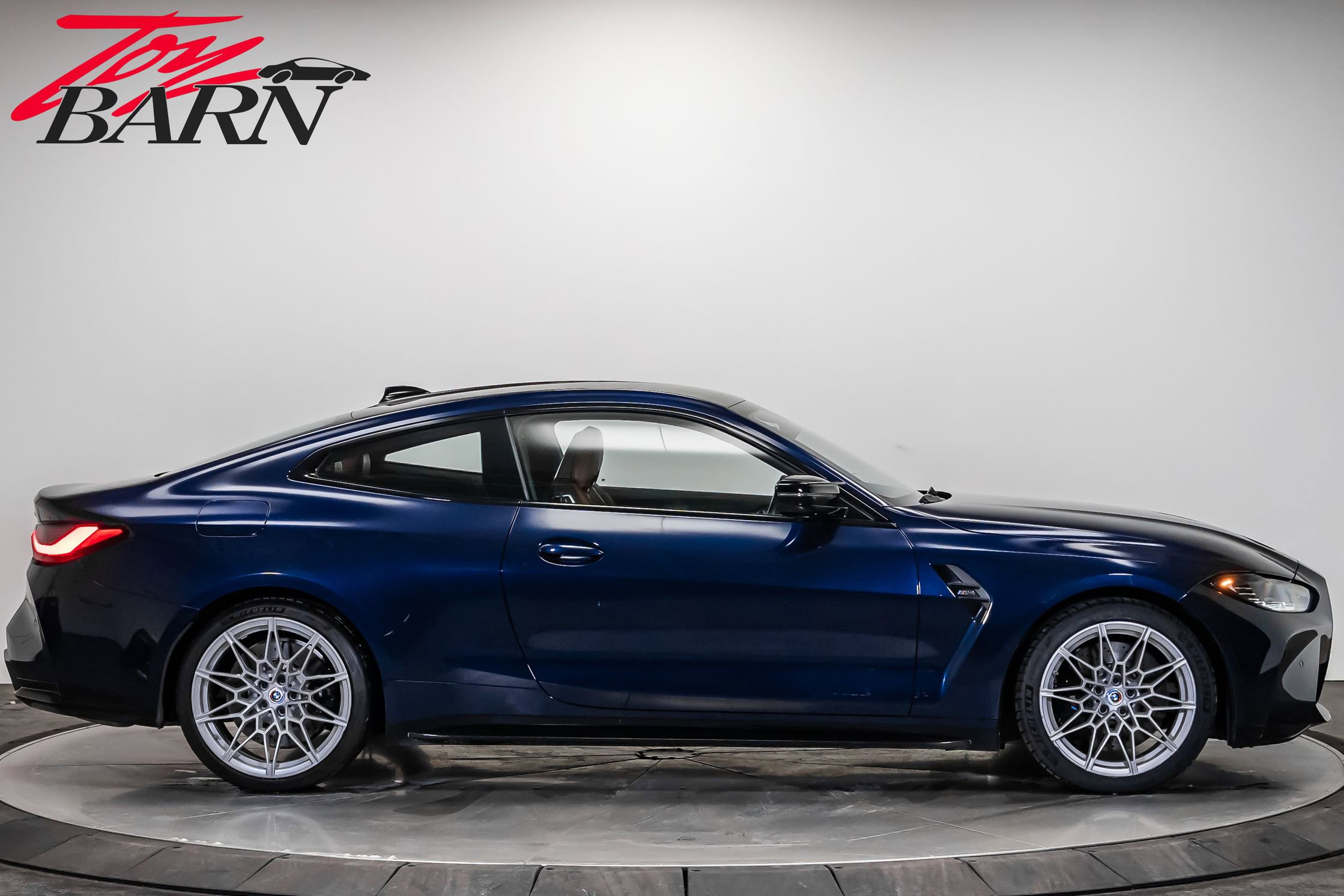 Used 2023 BMW M4 Coupe w/ Executive Package image 6