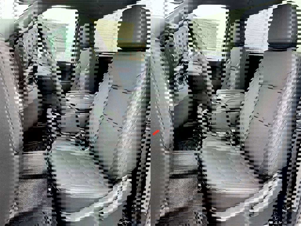 New 2025 GMC Sierra 2500 Pro w/ Convenience Package image 17