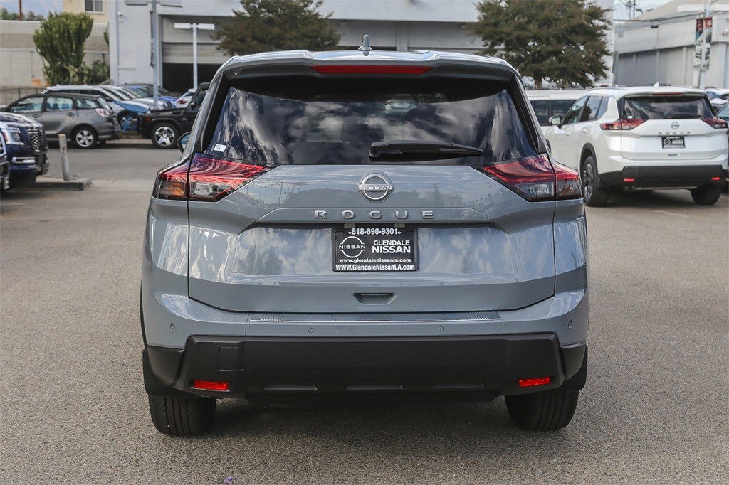 New 2026 Nissan Rogue SV image 7