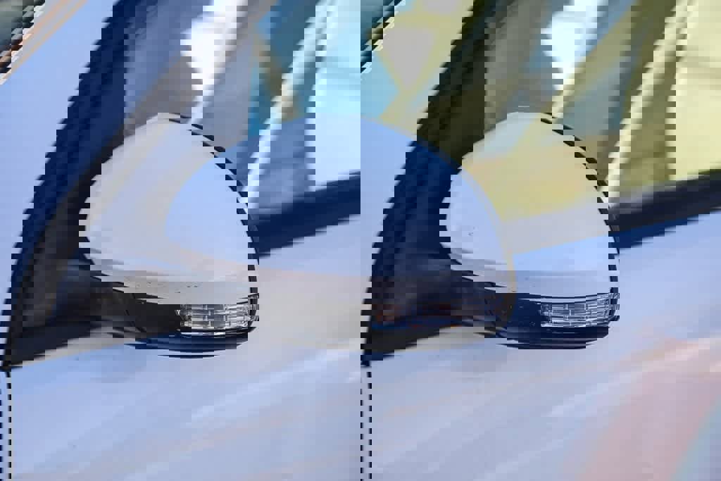 Used 2017 Volkswagen Tiguan S image 17