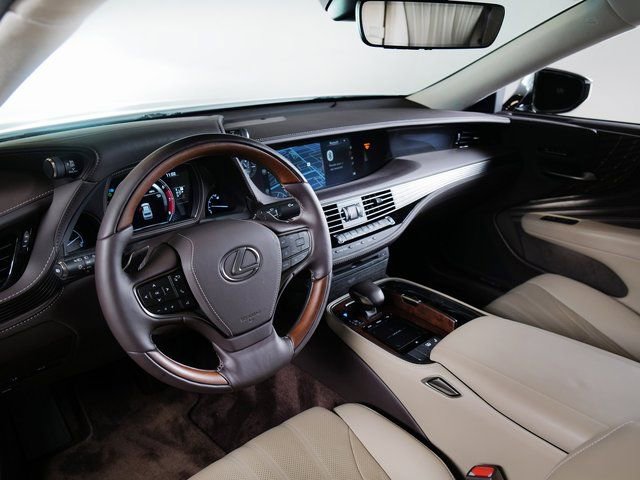 Used 2019 Lexus LS 500 AWD w/ Interior Upgrade Package image 3