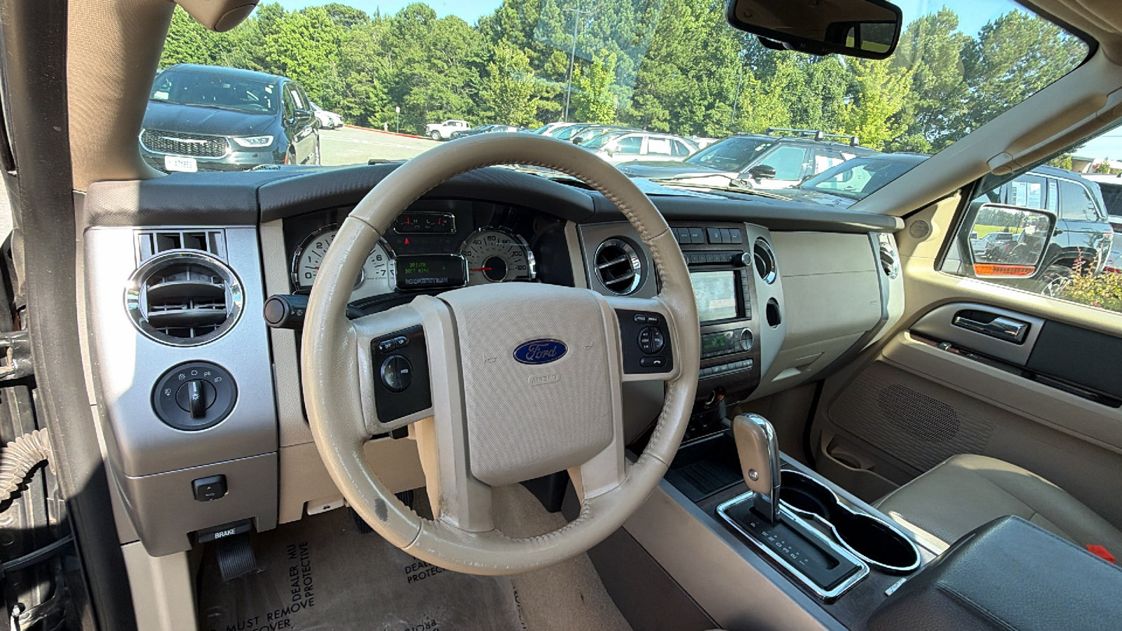 Used 2014 Ford Expedition EL XLT w/ Equipment Group 202A AWD/4WD image 27