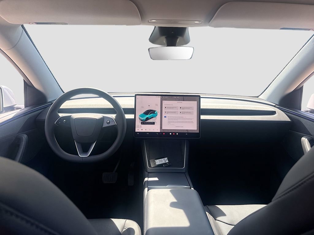 Used 2026 Tesla Model Y 2WD image 23