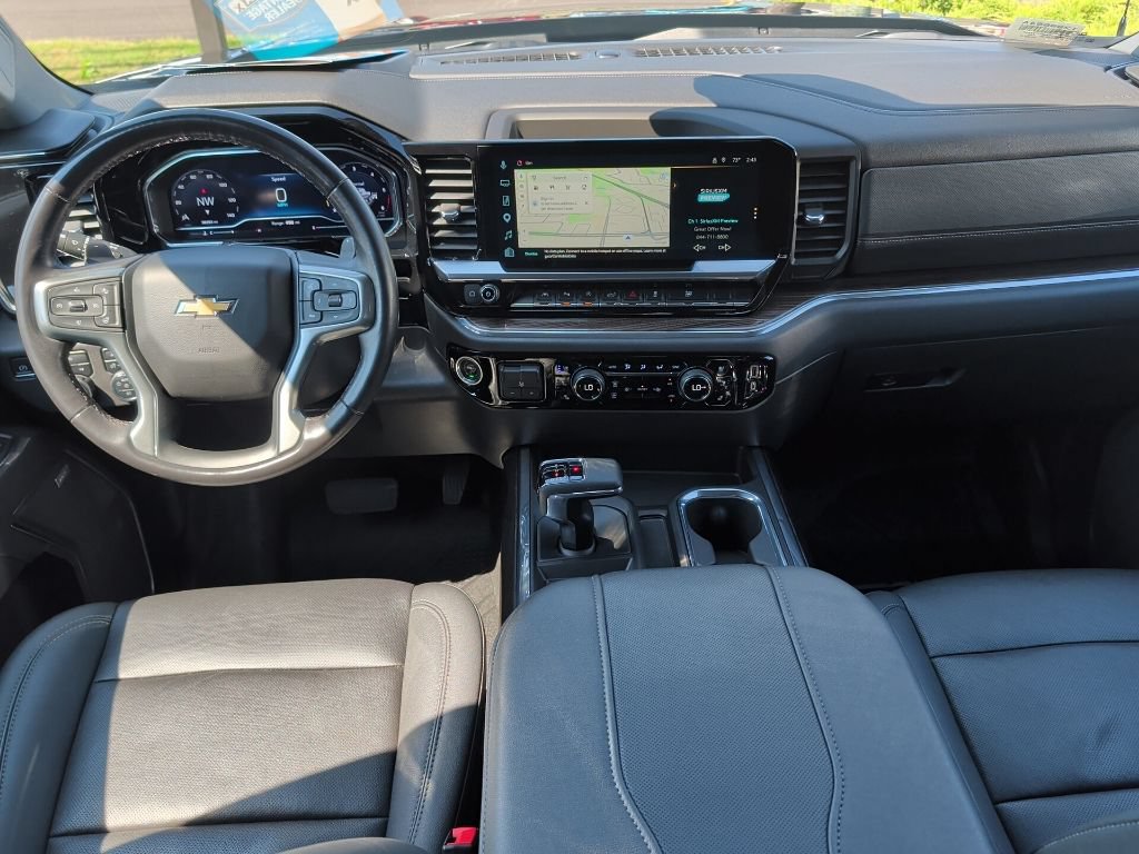 Used 2023 Chevrolet Silverado 1500 LTZ AWD/4WD image 17